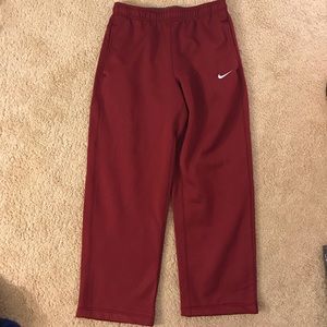 nike maroon sweatpants
